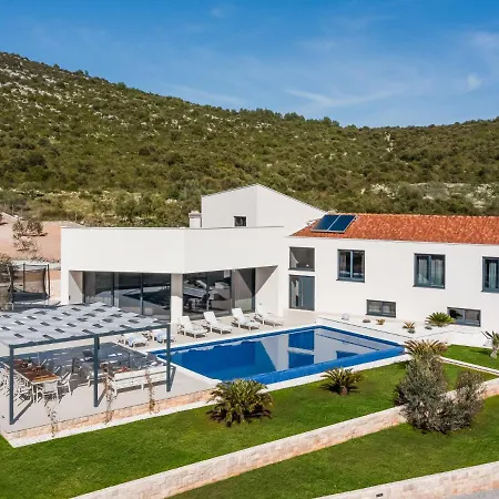 Dolac By Interhome