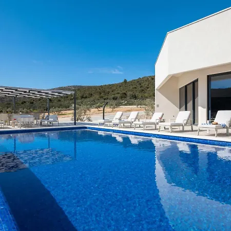Dolac By Interhome Marina