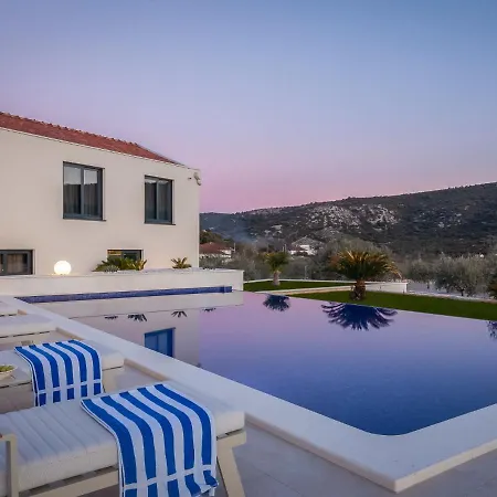 Villa Dolac By Interhome
